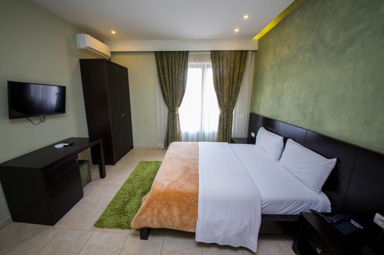 Hotel Denver Tirana Exterior foto